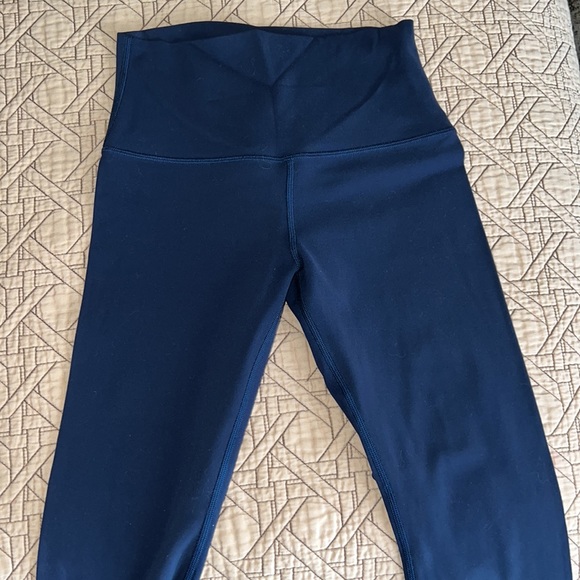LIKE NEW Lululemon Align High-Rise Crop Leggings 23” - True Navy - Picture 4 of 8